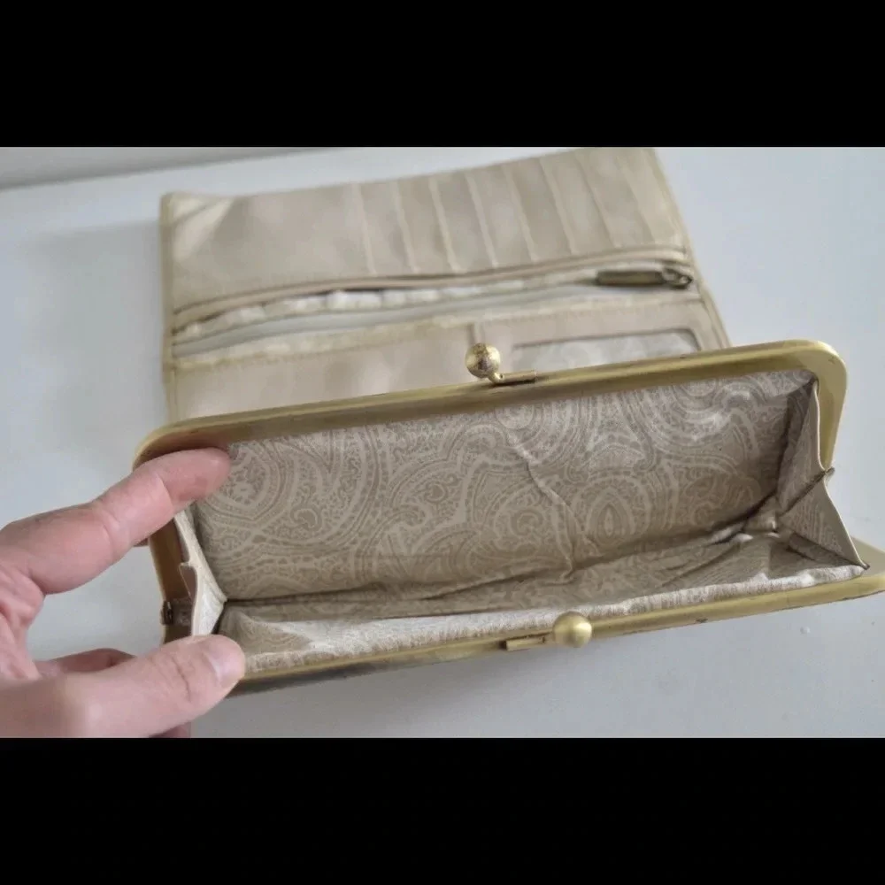 Hobo Original leather clutch